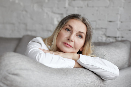 Mgła mózgowa w menopauzie: co to jest, przyczyny, objawy i jak sobie z nią radzić?
